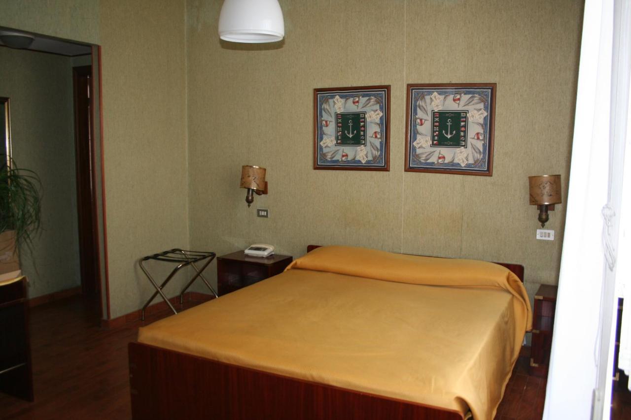 Hotel Rosalia Bordighera Zewnętrze zdjęcie