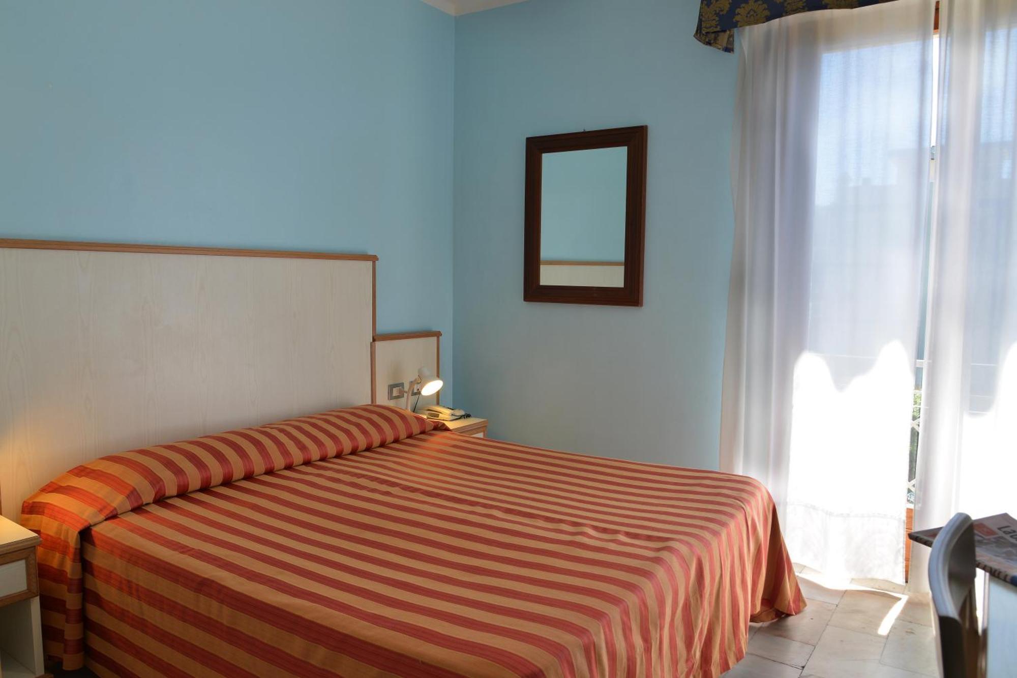 Hotel Rosalia Bordighera Zewnętrze zdjęcie