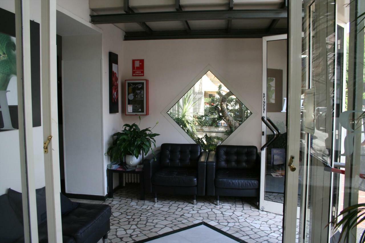 Hotel Rosalia Bordighera Zewnętrze zdjęcie